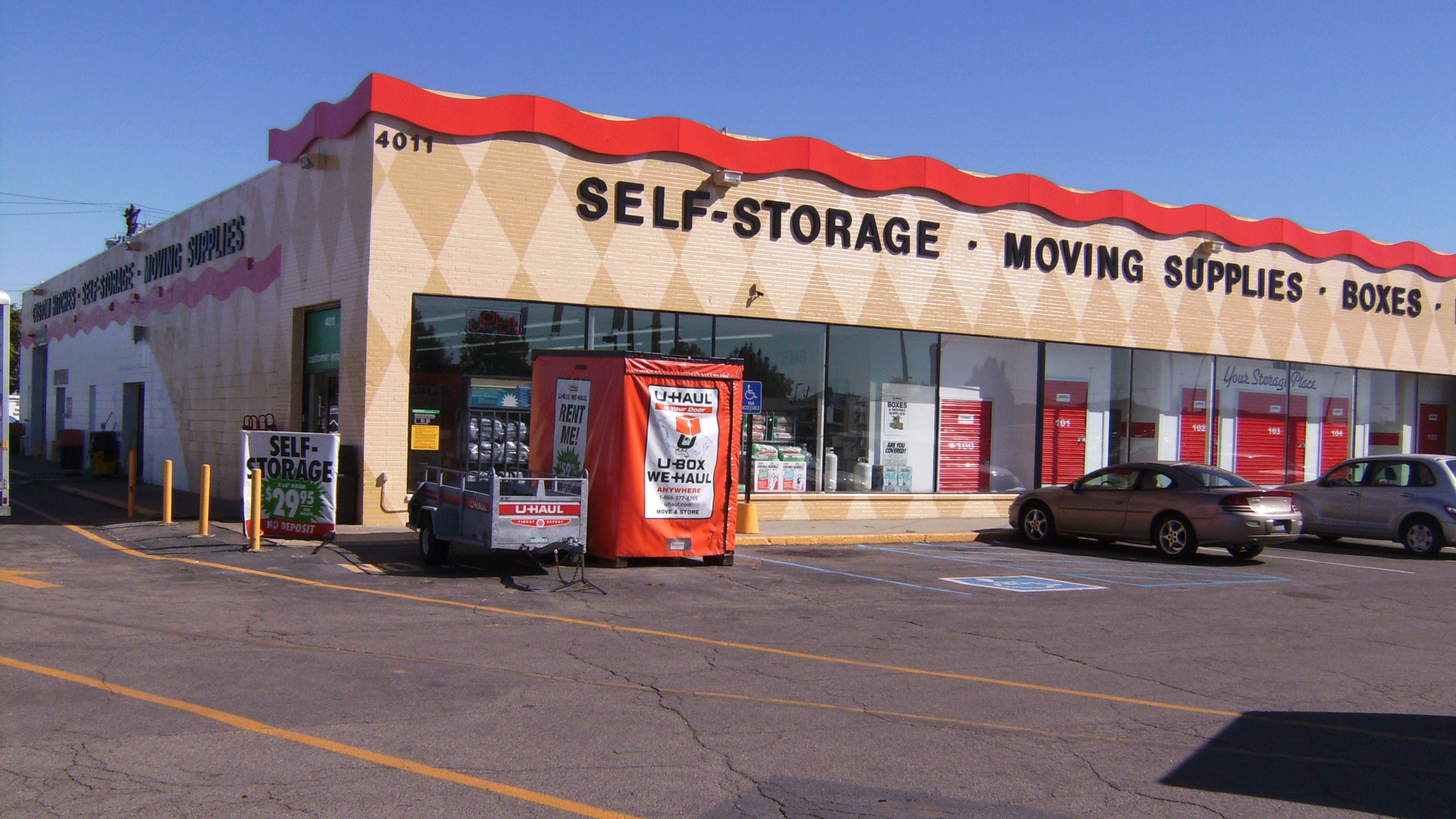 U-Haul Moving & Storage of Southern Plaza